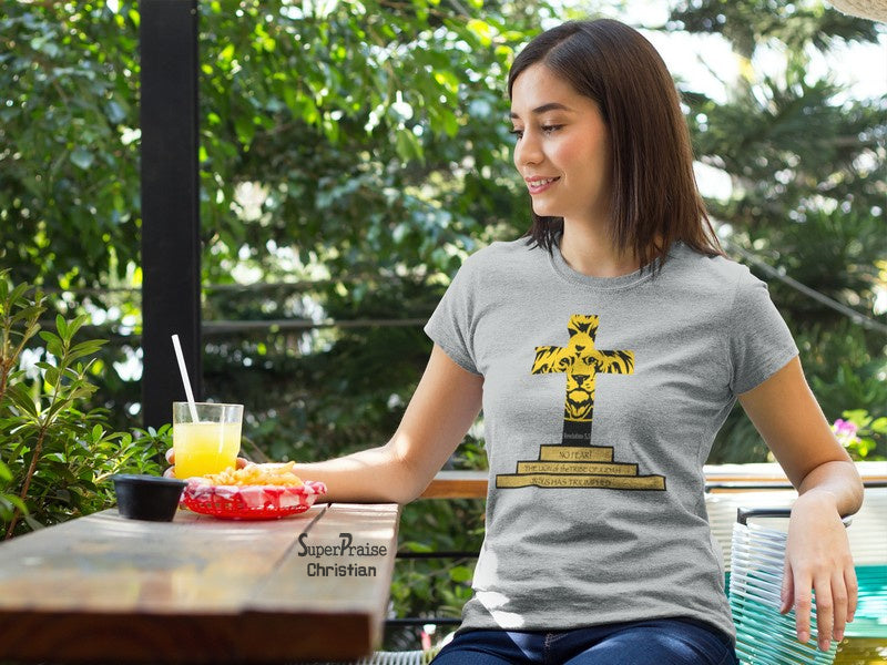 Christian Women T Shirt No Fear Jesus Faith Grey tee tshirt